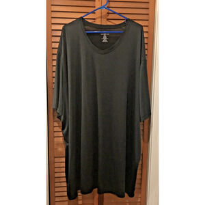 Men's Realessentials size 5XT gray athletic top. Excellent Condition!